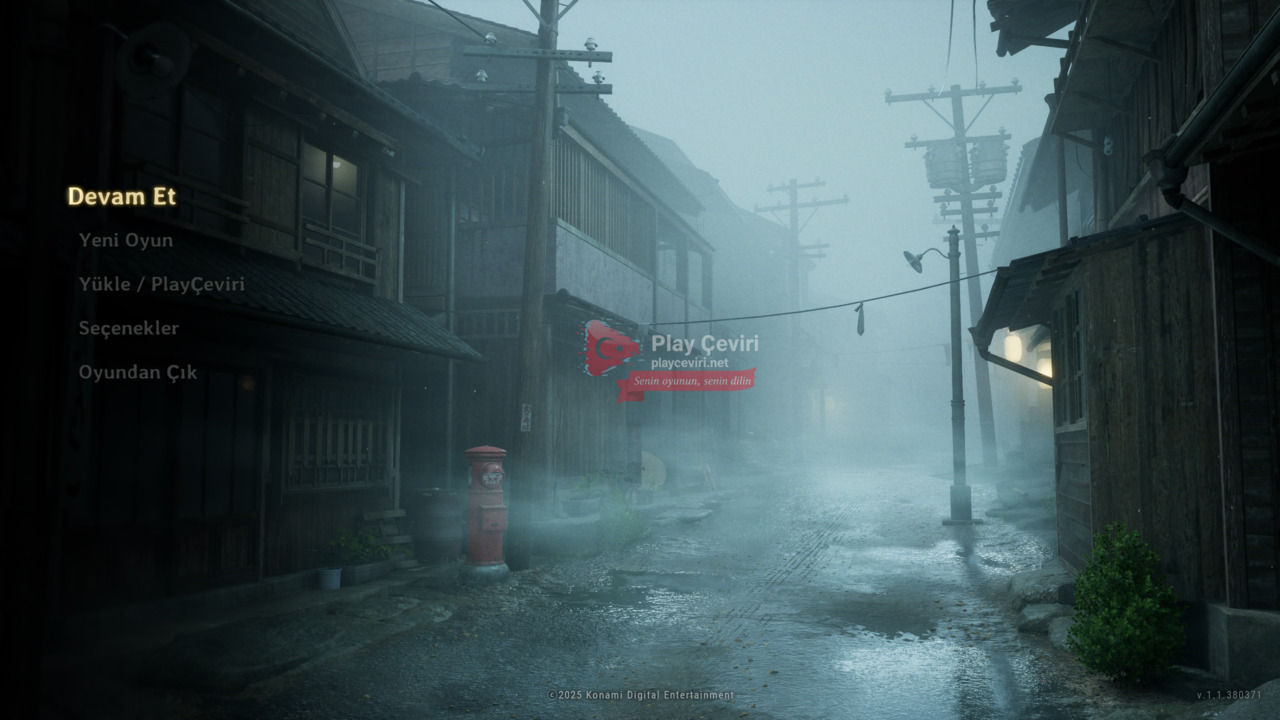 Silent Hill Türkçe Yama'dan sisli bir sokak görüntüsü